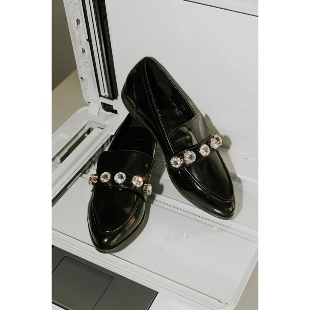 NWOB Lulus Ronron Black Patent Rhinestone Pointed-toe Loafers - Size 7.5